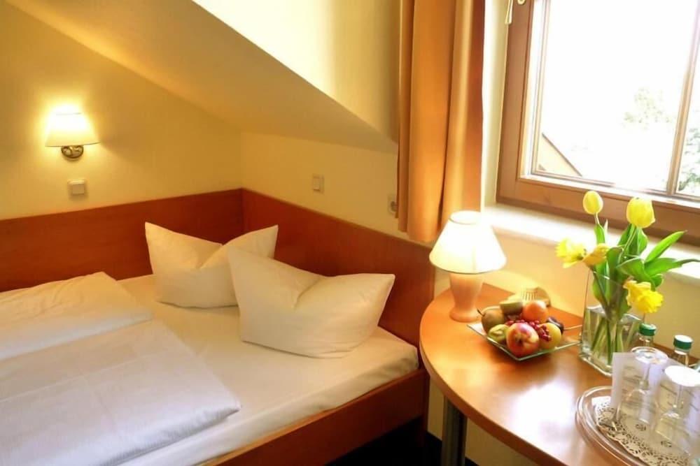 Landhotel Δρέσδη Εξωτερικό φωτογραφία